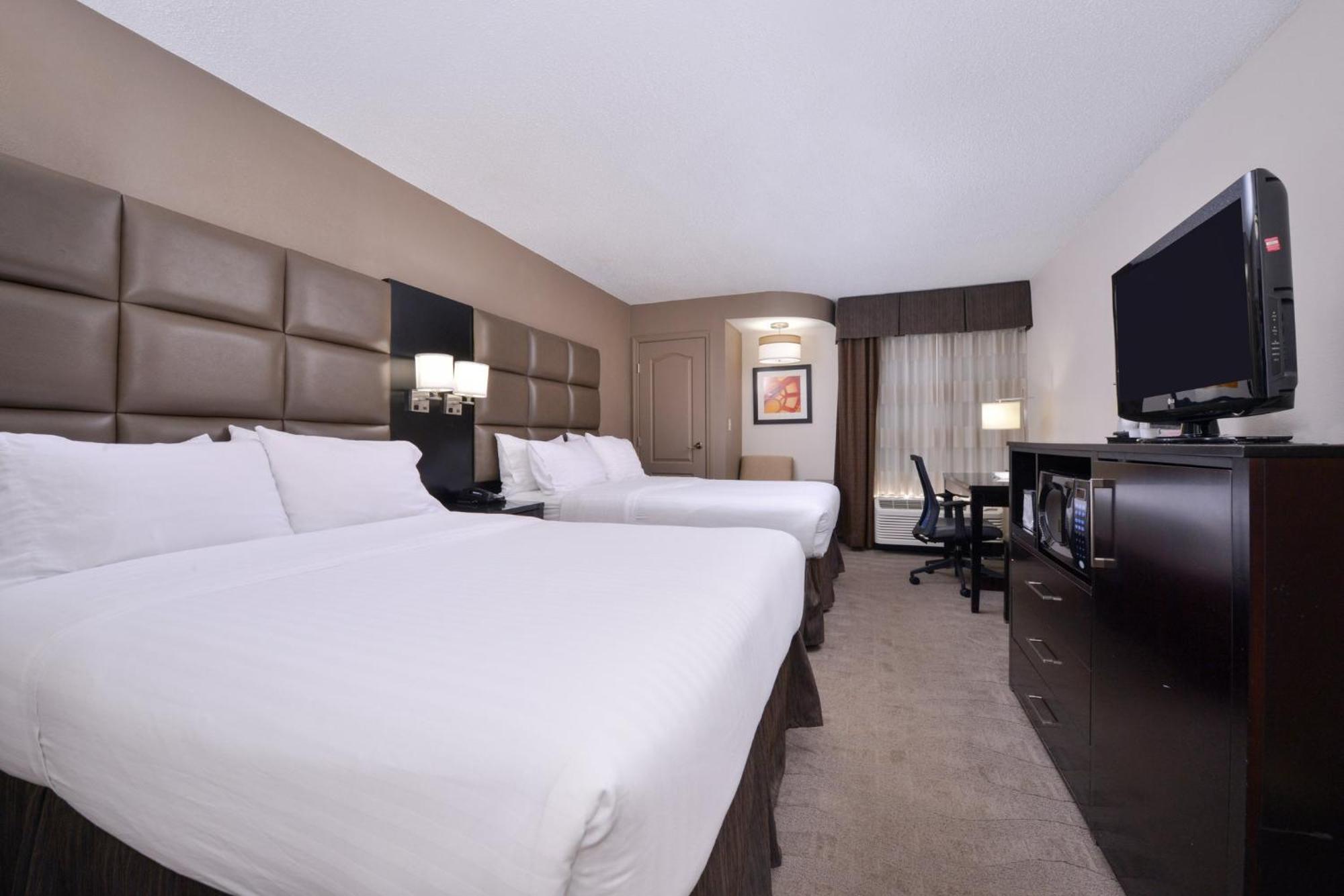Holiday Inn Express Burlington By Ihg Esterno foto