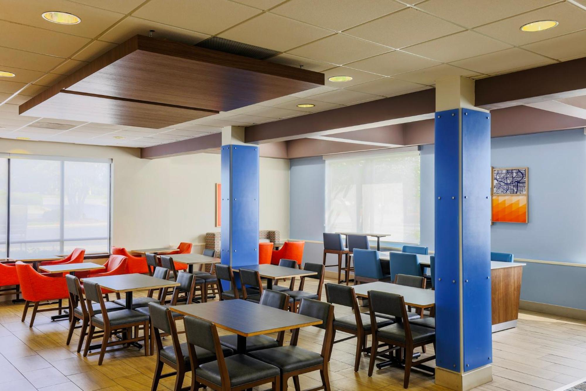 Holiday Inn Express Burlington By Ihg Esterno foto